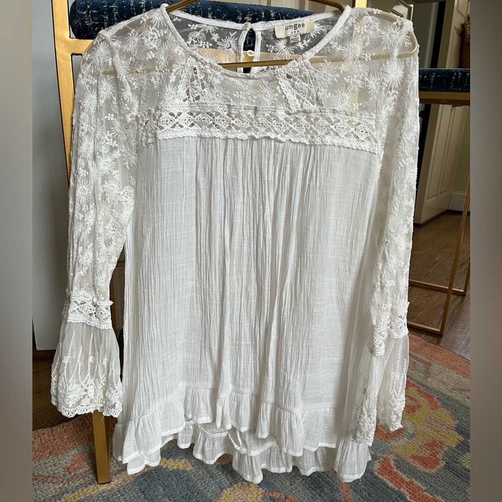 UMgee laced long sleeve blouse.